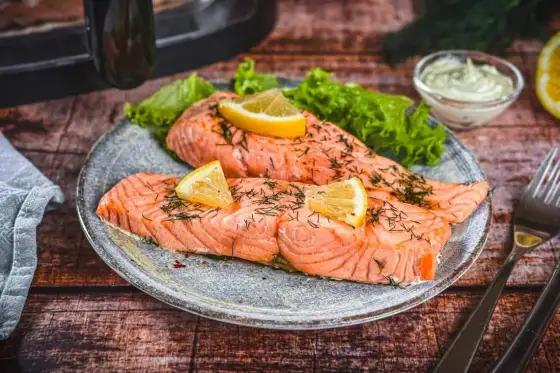Lachs im Airfryer - So wird er perfekt saftig & lecker